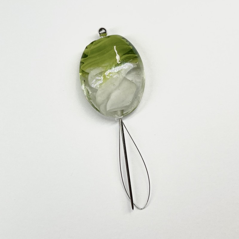 Needle Threader - Green Apple - Click Image to Close